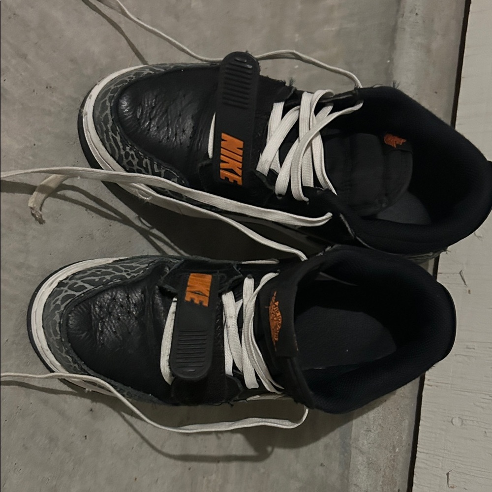 Nike Kids Black and Orange Athletic Sneakers